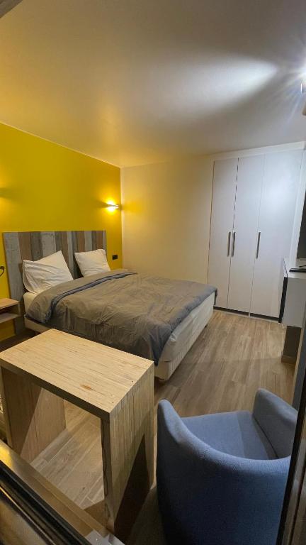 PARIS Esplanade 1029 - B&B Courbevoie