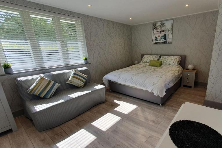 Little Eden New Forest and Coastal Retreat Langley Hampshire - Bed and Breakfast Langley