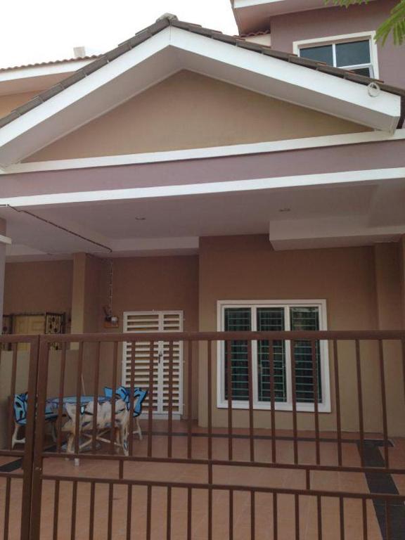 Julina Homestay - B&B Kuala Terengganu
