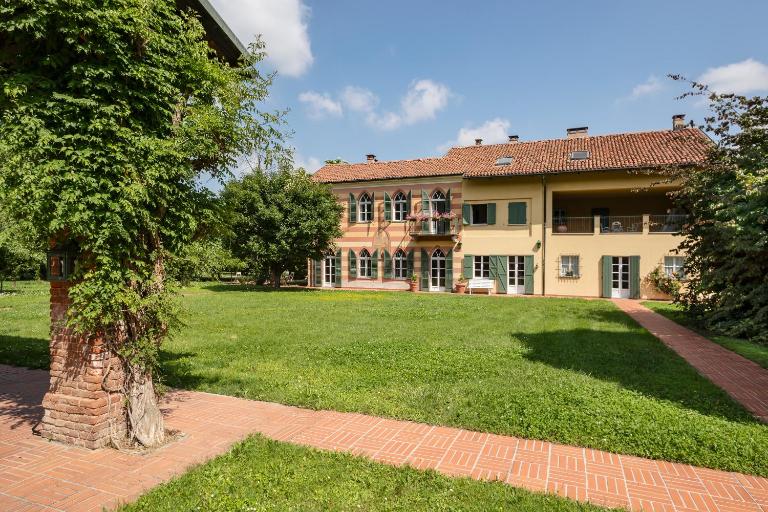 Villa Margherita with private pool - Bed and Breakfast Racconigi