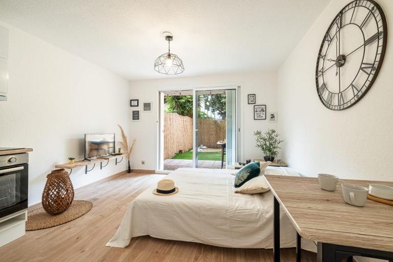 Relax Garden, Swimming pool in French Riviera - B&B Cagnes-sur-Mer