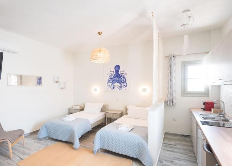 Swell S11 new studio in Naousa - B&B Naoussa