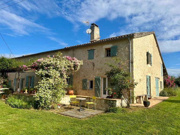 Ferme rénovée 6 chambres, vue sur lac et piscine - B&B Castet-Arrouy