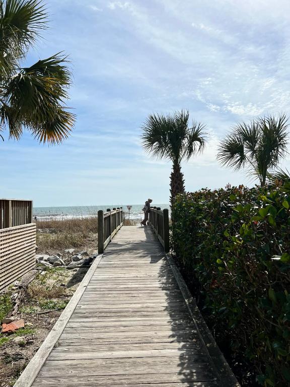 Elegant Coastal Getaway Spacious 3BR Chelsea House - B&B Myrtle Beach