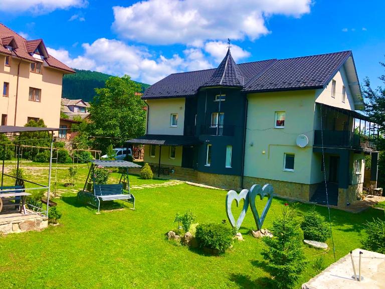 Good House Yaremche - B&B Yaremche