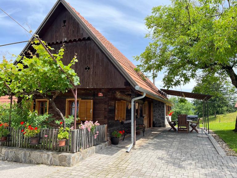 Domačija Brdar - Ferienwohnung Adlešiči