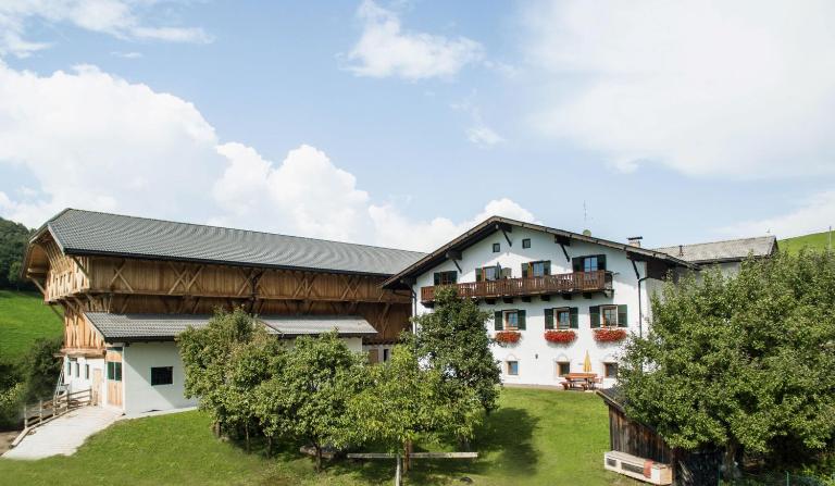 Kreuzerhof - Ferienwohnung Seis am Schlern