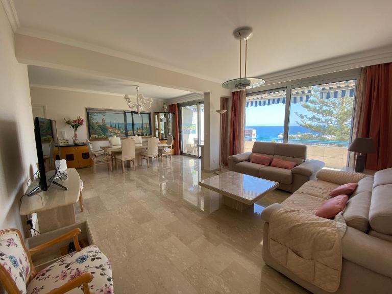 Alania Sea View Apartment - B&B Limassol