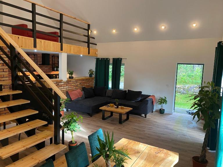 Domek do 12 osób, balia z jacuzzi - B&B Małszewko