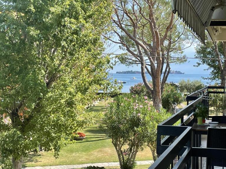 Garda Paola Lake Experience 2 - B&B Manerba del Garda
