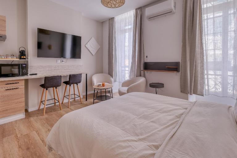 Short Time Suites Toulon Centre 1 "LE STUDIO" Check-in auto - B&B Tolón