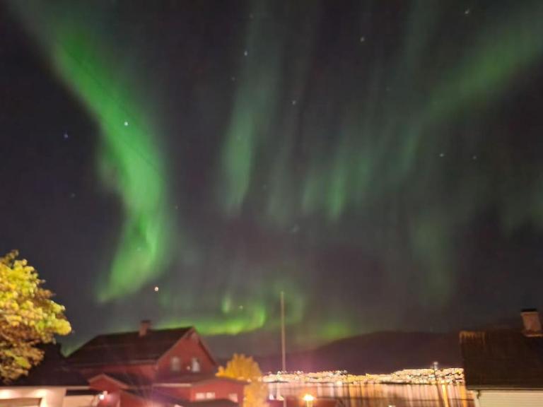 3 bedrooms&2bathrooms house with amazing view - Ferienwohnung Tromsø