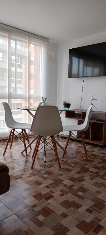 Apto Completo con Estudio y CLUB HOUSE - Chambres d'hôtes Mosquera