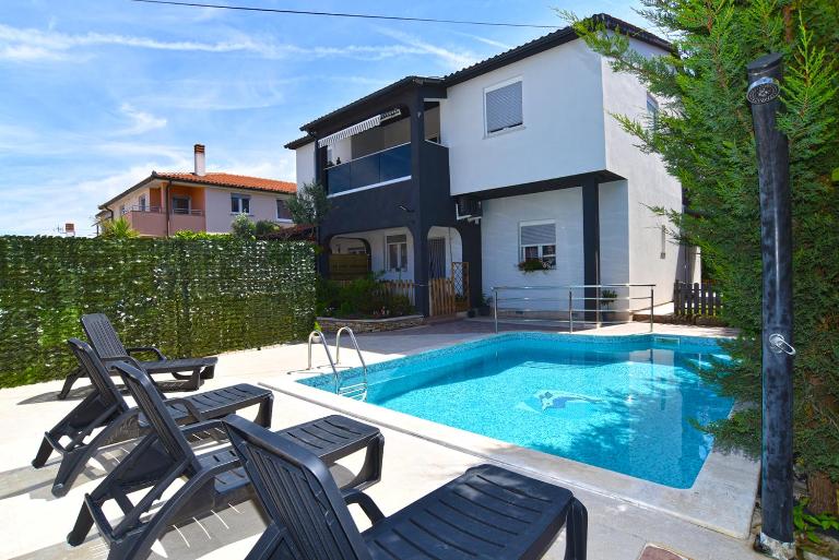 Apartments Magdalena 759 - Ferienwohnung Valbandon