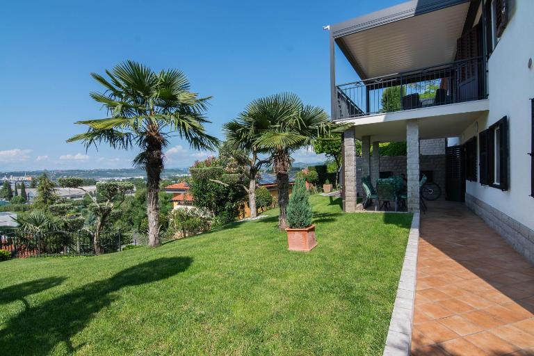 Olive Terrace Apartment Koper - Chambres d'hôtes Koper
