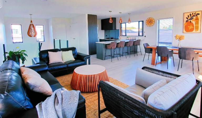 Better than Home - NEW Lake View - B&B Taupo