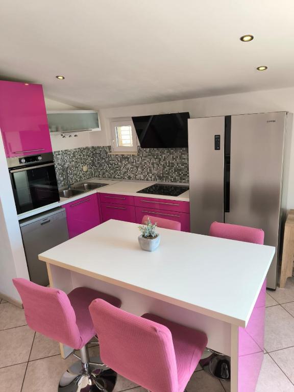 Apartment Sanela - Ferienwohnung Vodice