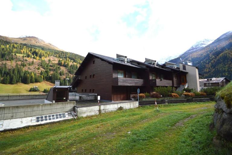 Ary Holiday Home Ski , Bike & Walk - Bed and Breakfast Santa Caterina