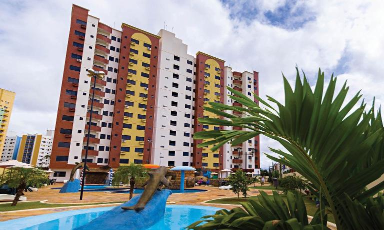 AP201-Golden Dolphin Supreme byParticular - B&B Caldas Novas