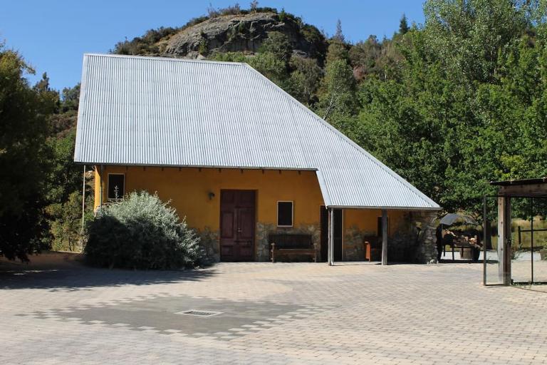 Arty Luxury Barn Apartment - B&B Closeburn