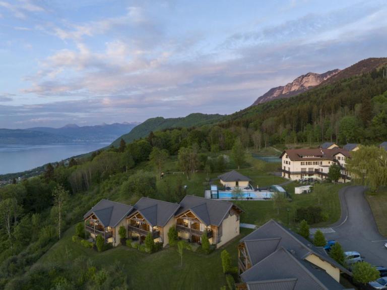 Vaste appart avec vue sur Lac - B&B Lugrin