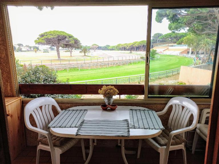 Duplex Port Hyères Plage Vue Hippodrome - Ferienwohnung Hyères