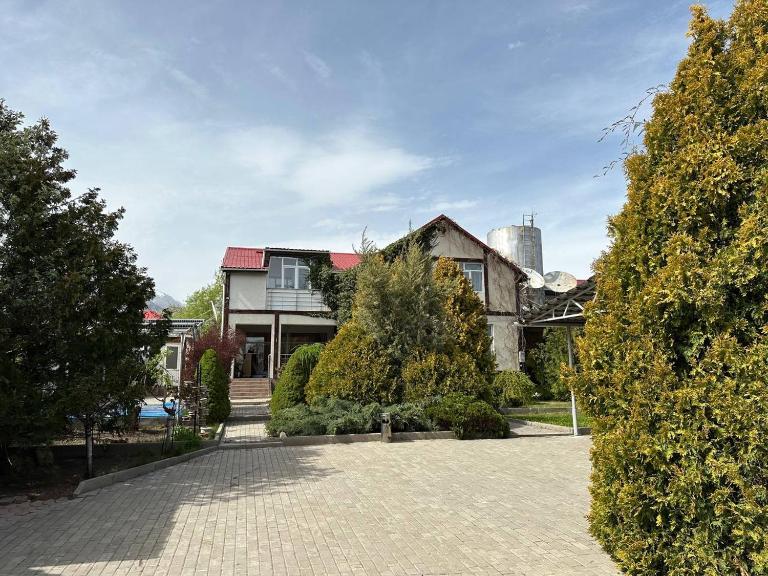 Любимый - B&B Cholpon-Ata