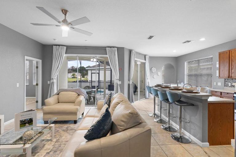 Lux 4BrVilla Hot Tub Grill Private Heated Pool - B&B Kissimmee
