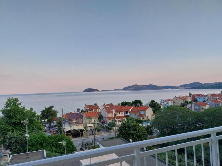 Antony's by the sea apartment - Bed and Breakfast Palaió Tsiflíki