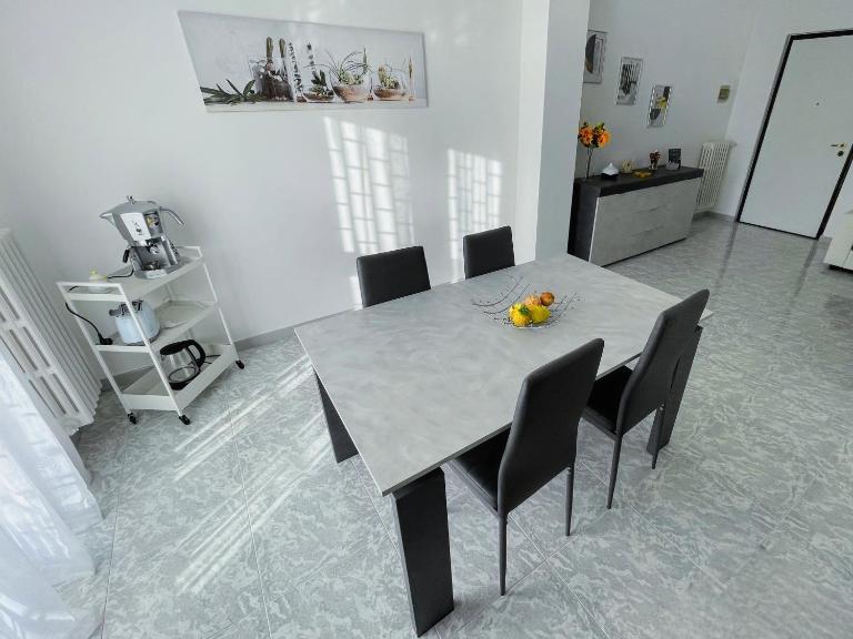 Apulian Apartment - B&B Valenzano