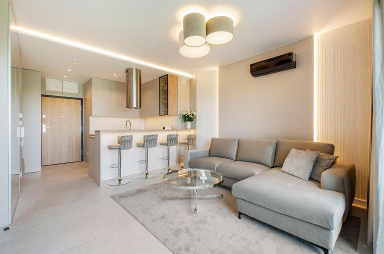 SKY Home- Pearl -Manufaktura, Parking, Klimatyzacja, Dostęp na Kod - B&B Lodz