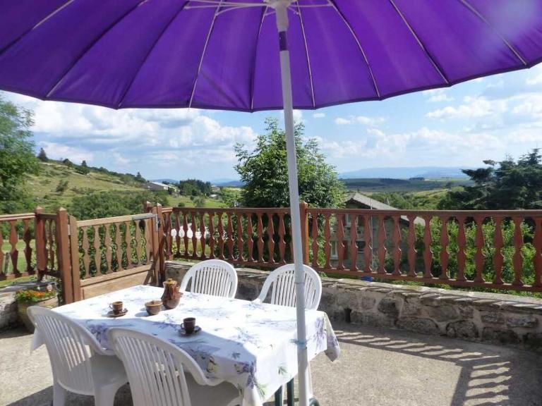 Gîtes de france 4/6 personnes aux laubies - Bed and Breakfast Saint-Étienne-du-Valdonnez
