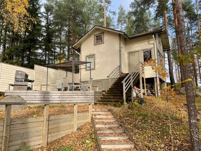 Mökki ja rantasauna rauhallisessa paikassa - B&B Urajärvi