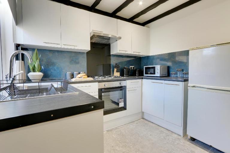 Home from Home, FREE Parking, Ideal for Workers - Hosted by Stay Host Save - B&B Tankersley