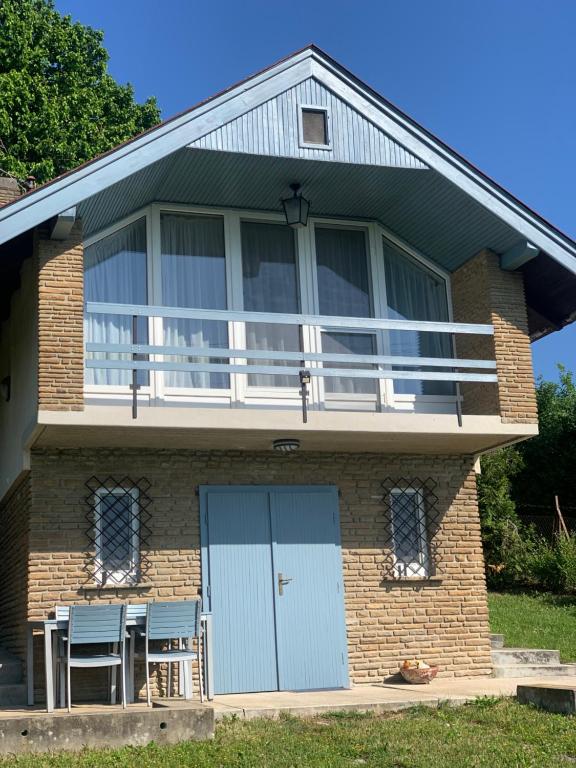 Lilium Apartman - B&B Balatongyörök