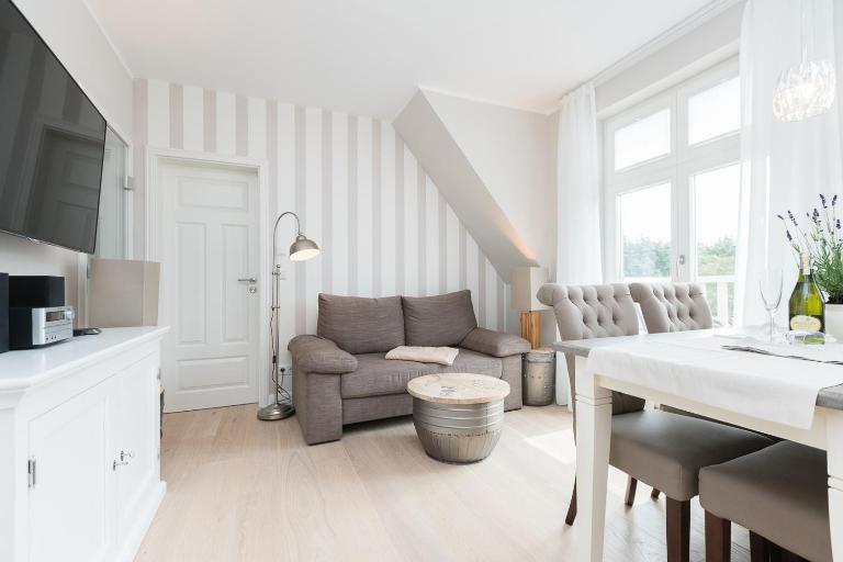 Villa Jansen App 9 - Bed and Breakfast Wenningstedt