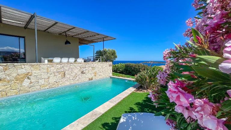 Villa Caramontinu - Bed and Breakfast Sainte-Lucie de Porto-Vecchio