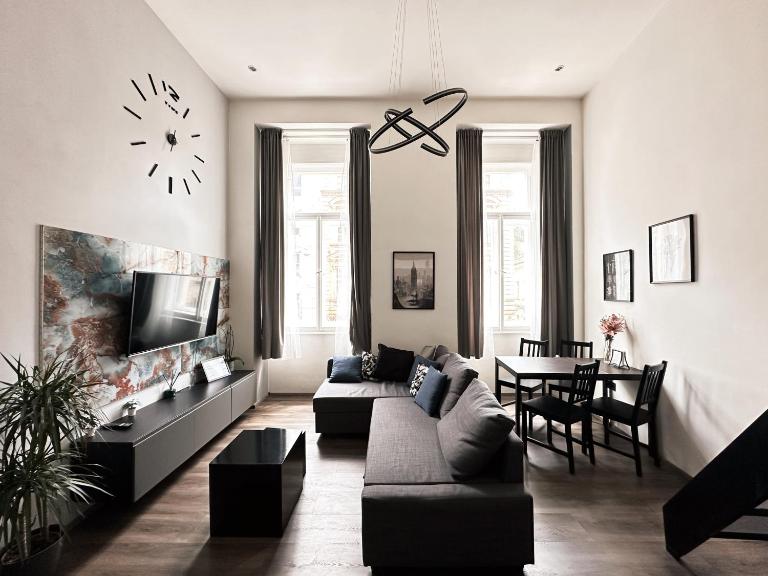 Contemporary Jindřišská Apartment - B&B Praga