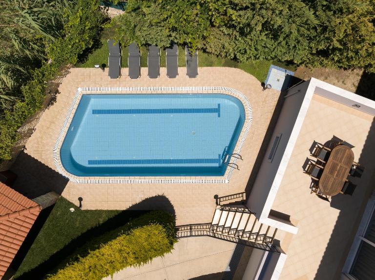 Christina Villa II, Steps to Sandy Beach, By ThinkVilla - B&B Pagkalochori