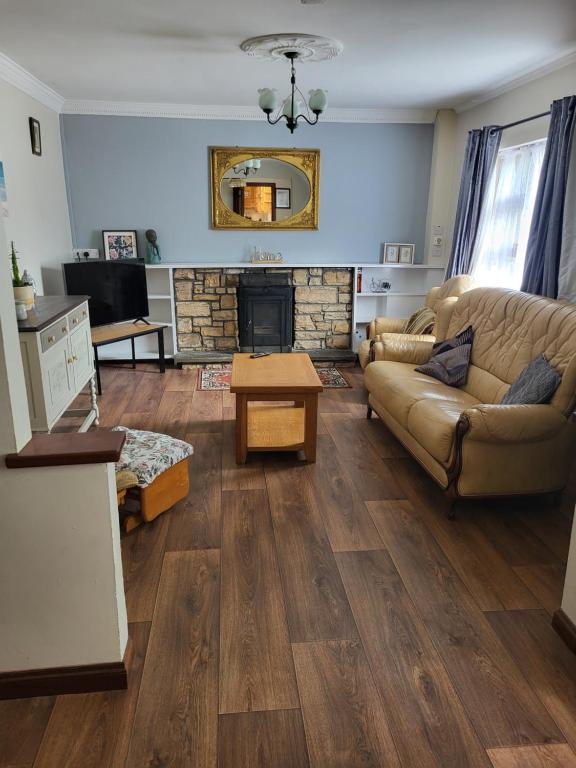 Heatherville Farm - Bluebell Apartment - Sleeps 7 Max - Ferienwohnung Blennerville