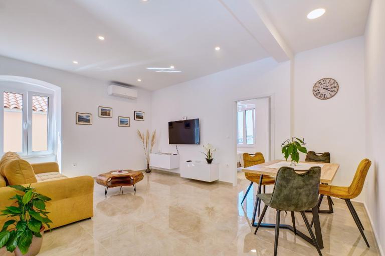 Apartman REGINA - B&B Lussinpiccolo