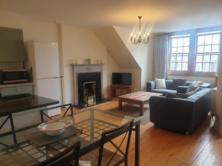 Rose Street 2 bedroom - B&B Edimburgo