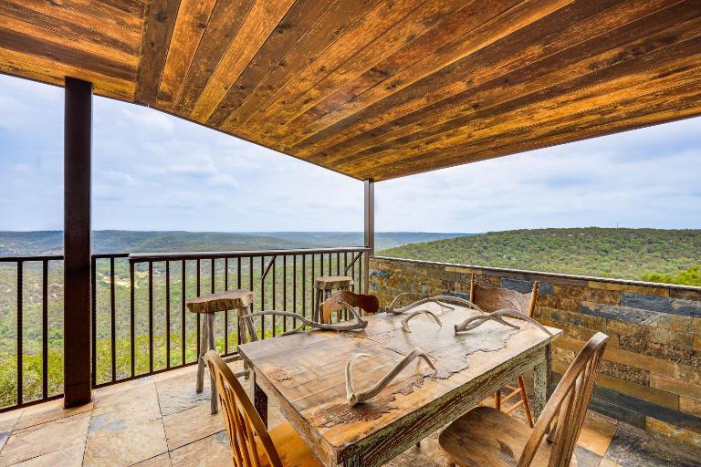 Scenic Leakey Vacation Rental w/ Private Patio! - Chambres d'hôtes Leakey