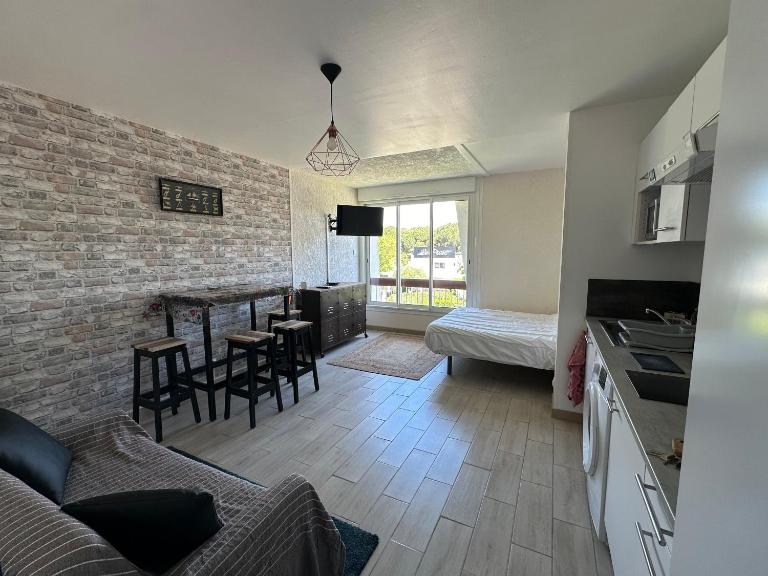 Studio centre-ville a quelque pas de la plage - WIFI - B&B La Grande-Motte