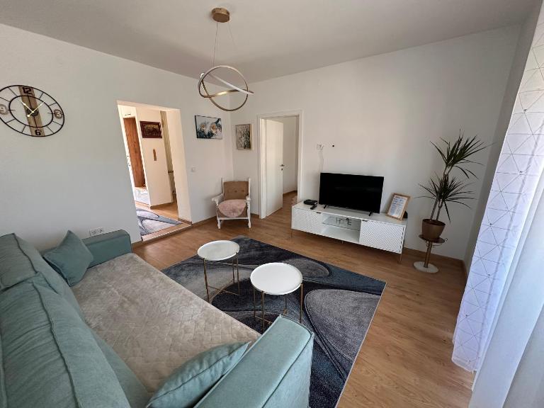 Darius - B&B Tuzla