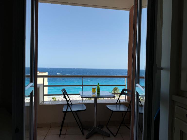 VUE mer 02 chambres 45M et parking gratuit - Chambres d'hôtes Nice