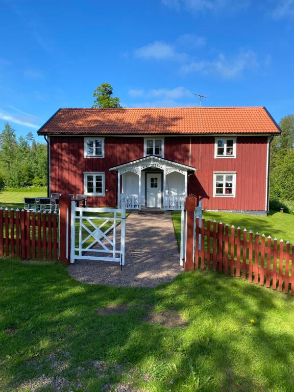 Fråsttorp - Bed and Breakfast Aneby