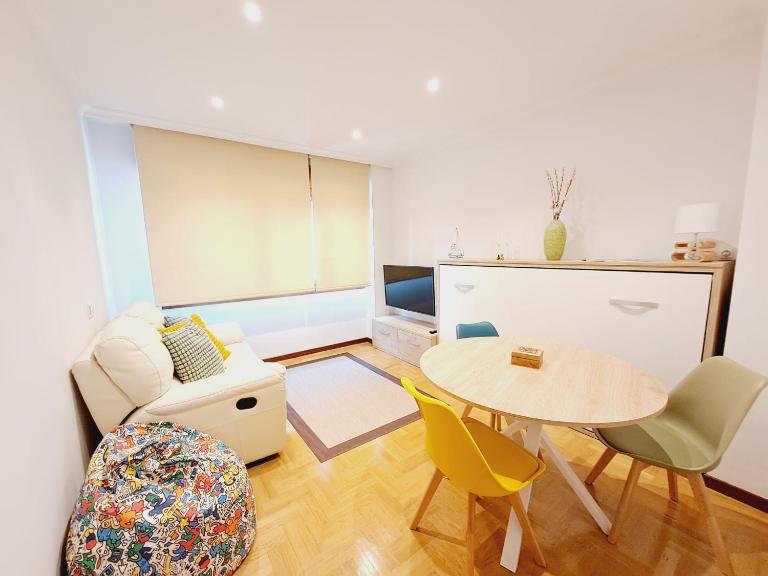 Apartamento Mario Playa - Bed and Breakfast Gijón