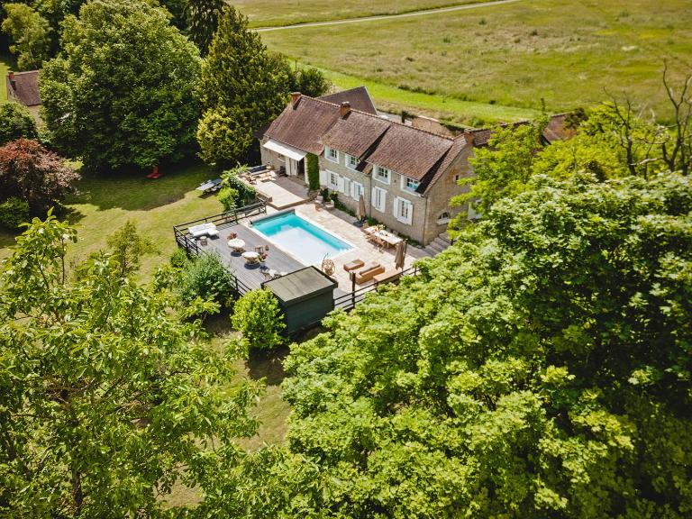 Elégante demeure avec piscine à 1h20 de Paris - B&B Estouy