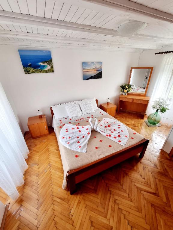Apartmani Milenko Lubenice - B&B Lubenice